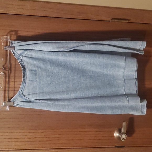 Size S Blue Volcom Pullover - Picture 3 of 3